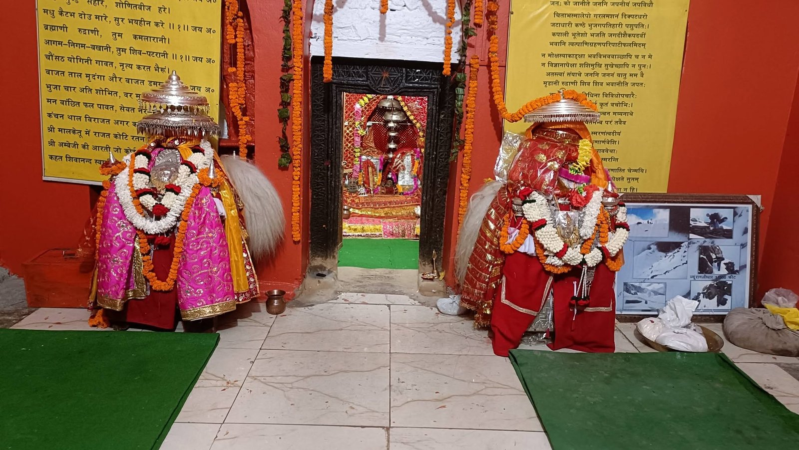 कुरुड़ मंदिर में मां नंदा की डोली